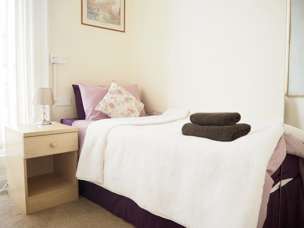 Carlton House Scarborough Hotel ภายนอก รูปภาพ